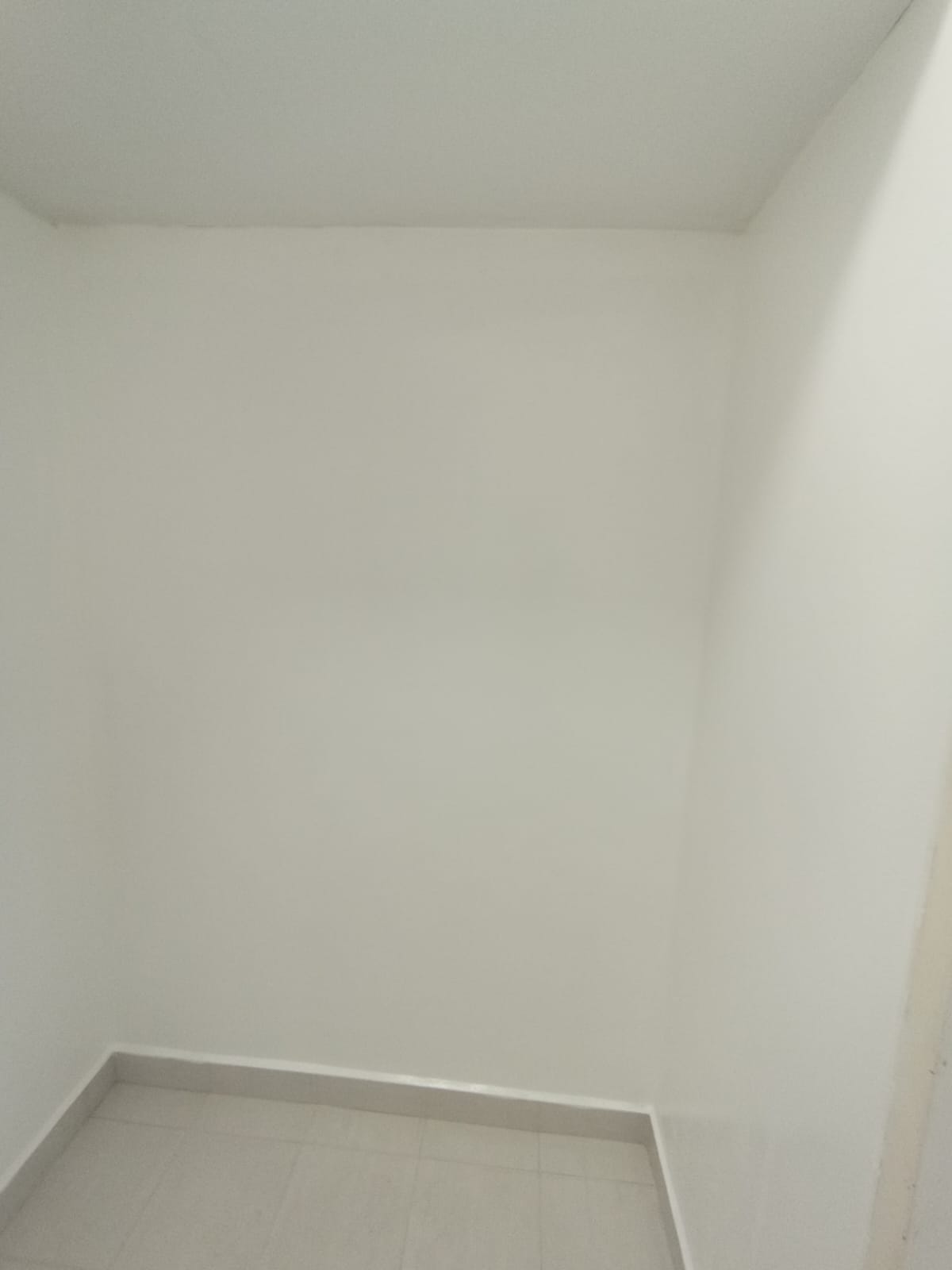 Top-Rated Painting Services in Singapore: Transform Your Space with Tasfia Engineering & Construction Pte Ltd.